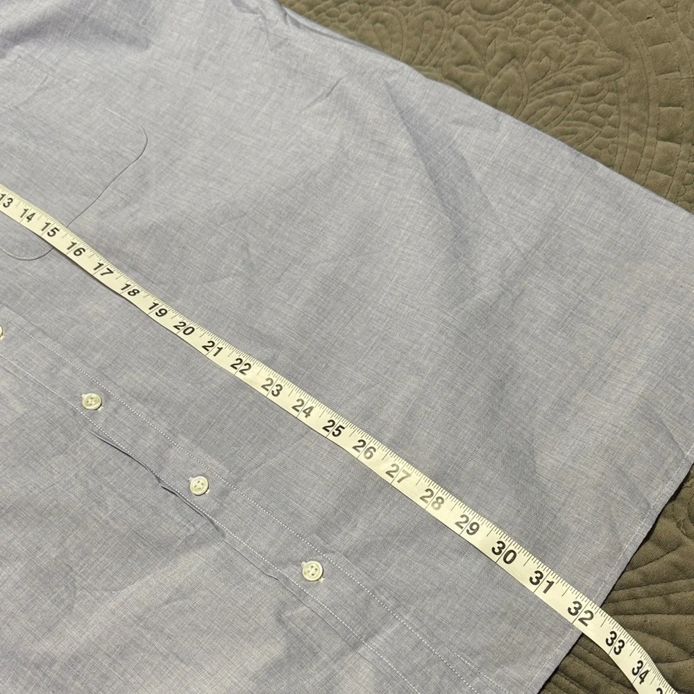 Banana Republic Men's Light Blue Oxford Button-Down Shirt - Picture 10 of 10